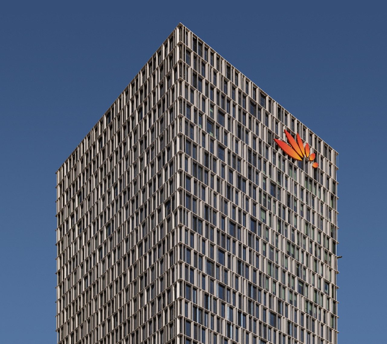 mashreq-bank-head-quarters-guardian-glass